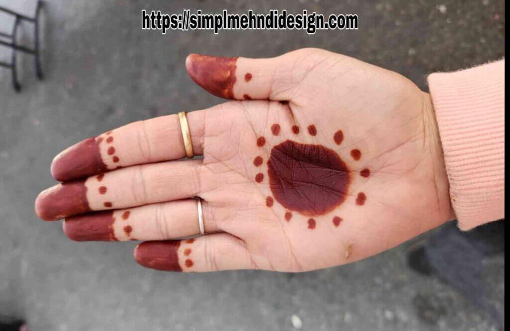 Mehndi Design 2025 Front Hand Simple